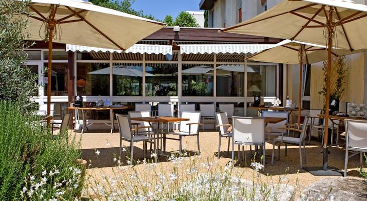 Novotel Aix en Provence Beaumanoir Les 3 Sautets