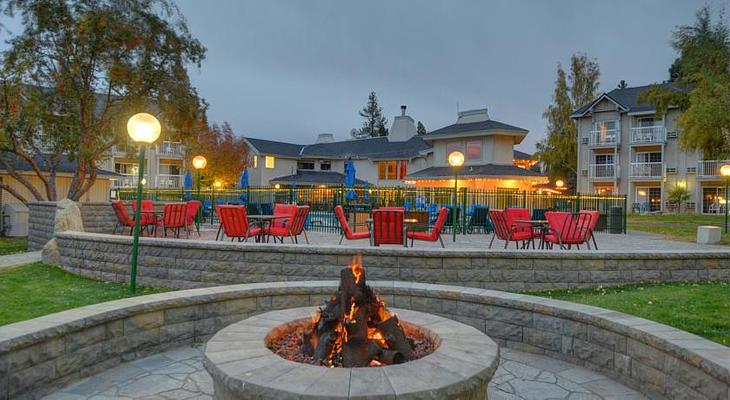 Beach Retreat & Lodge at Tahoe