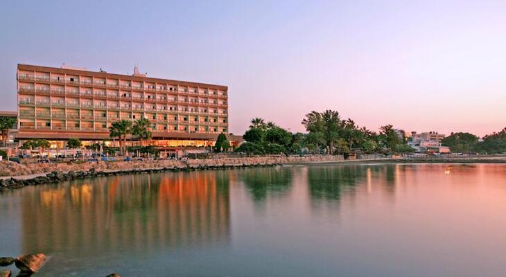 Crowne Plaza Limassol, An IHG Hotel