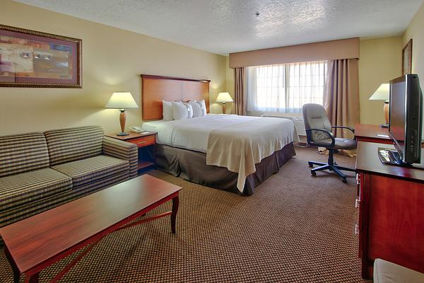 Holiday Inn & Suites Albuquerque Airport, an IHG Hotel