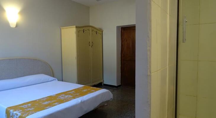 Hostal Ritzi