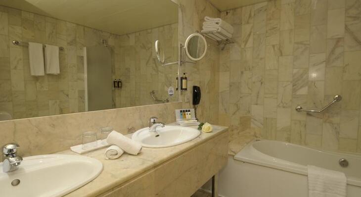 Castelli Hotel Nicosia