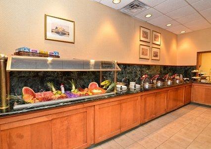 Clarion Hotel Airport