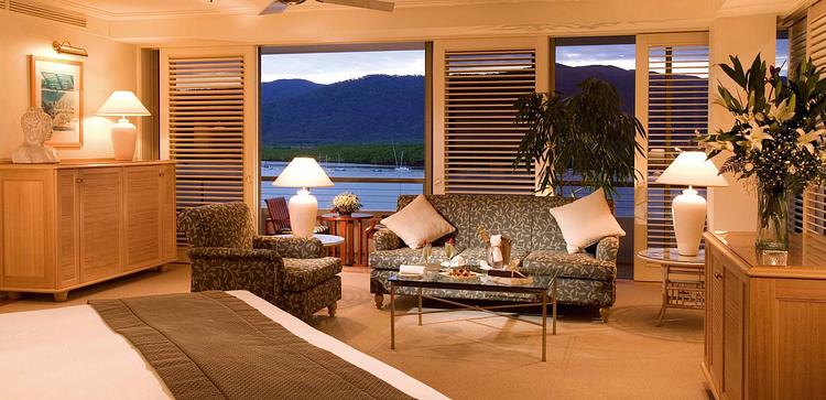 Pullman Reef Hotel Casino