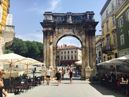 Arco dei Sergi