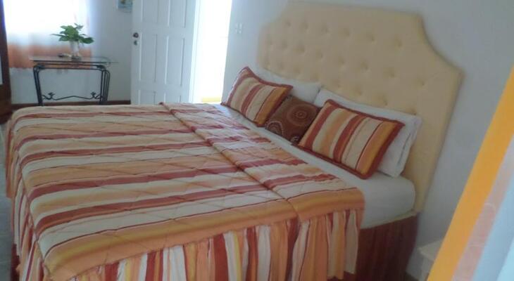 San San Tropez Villa-Hotel