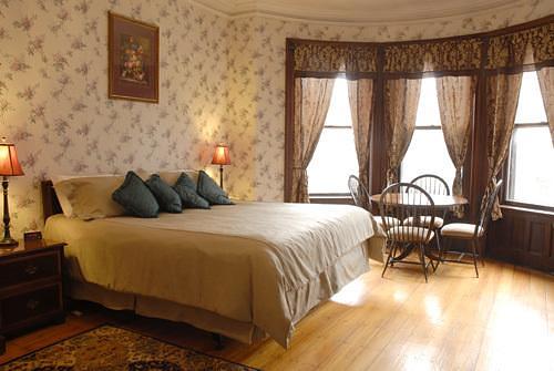 Beacon Inn