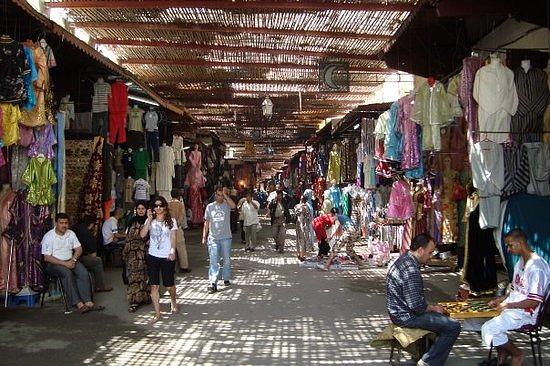 Souk el Henna