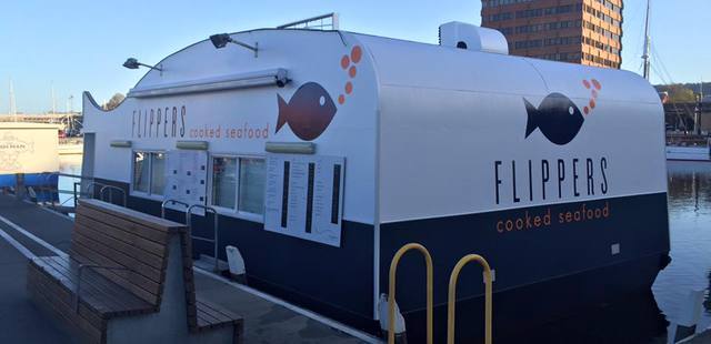 Flippers Cooked & Fresh Seafood