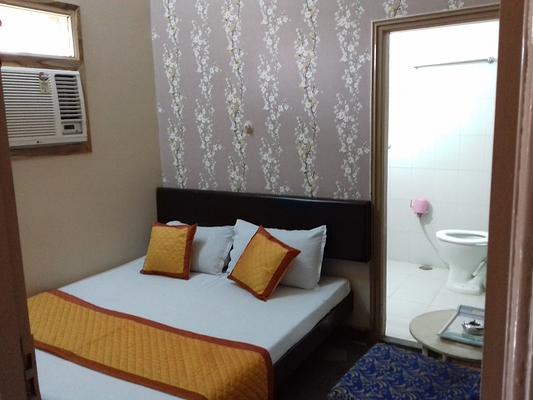Kailash Hotel