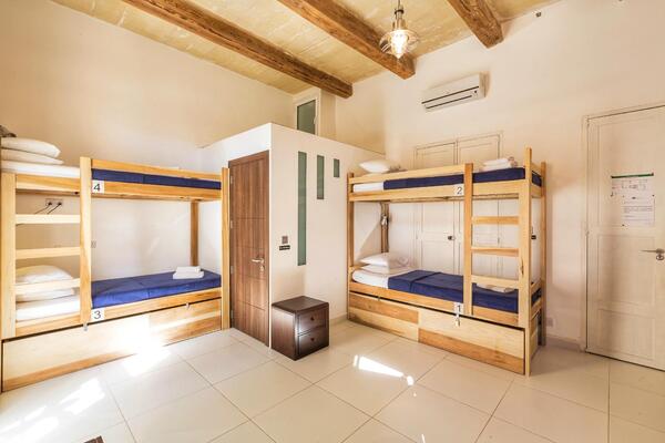 Two Pillows Boutique Hostel