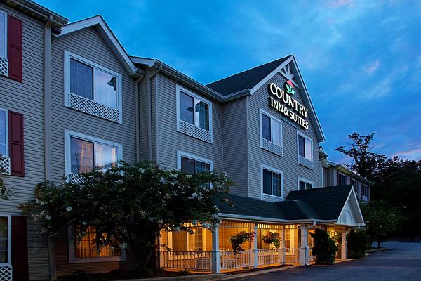 Country Inn & Suites by Radisson, Asheville at Asheville Outlet Mall, NC