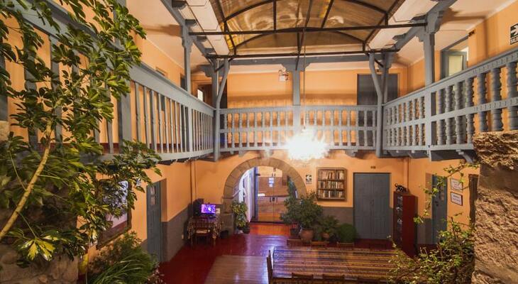 Hostal Suecia I
