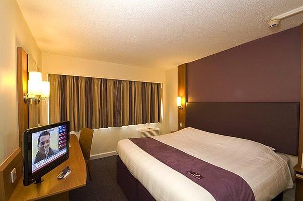 Premier Inn Glasgow City Centre (Argyle Street) Hotel