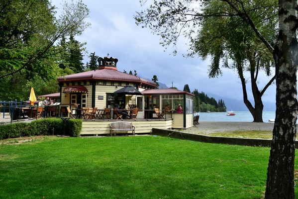 The Bathhouse Cafe, Bar and Restaurant