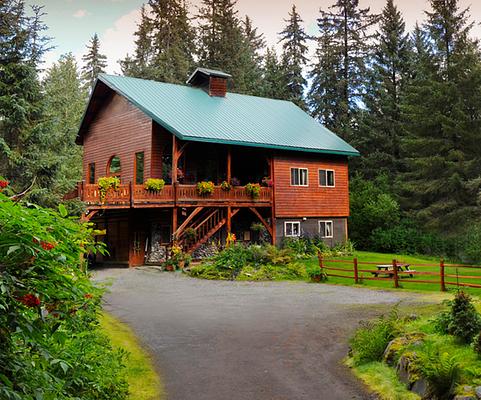 Carriage House Accommodations