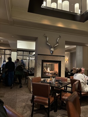 8100' Mountainside Bar & Grill