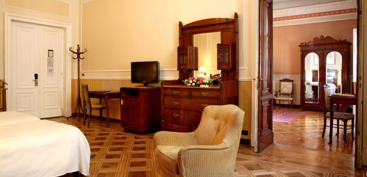 Hotel Bristol Palace