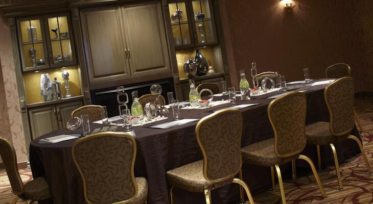 The Del Monte Lodge Renaissance Rochester Hotel & Spa