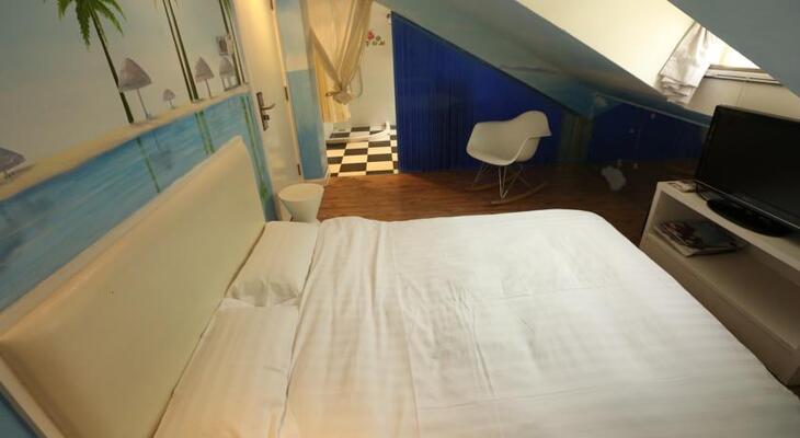 Yueqinggang Hotel