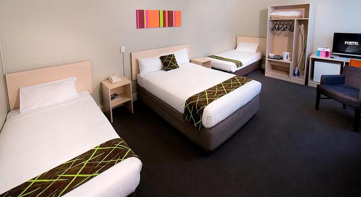 ibis Styles Kingsgate Hotel