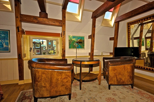 Seven Bridges Hotel