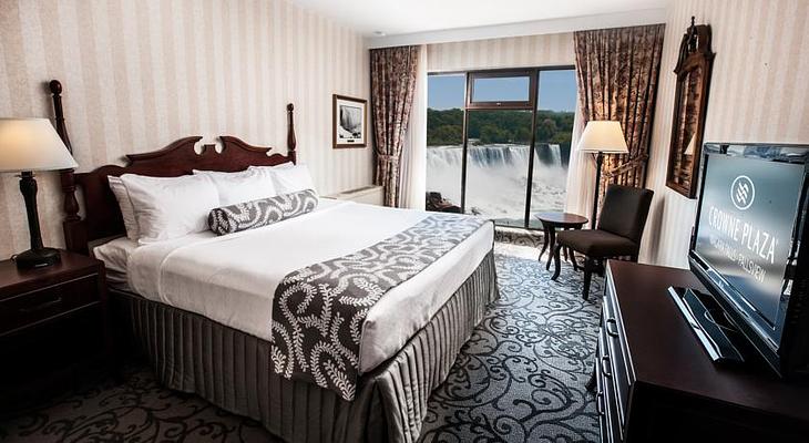 Crowne Plaza Niagara Falls-Fallsview, an IHG Hotel