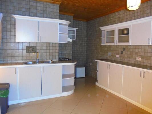 Iris Guesthouse