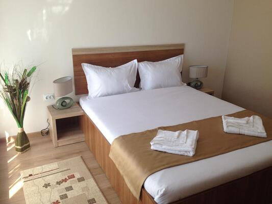 Grand Astoria Hotel