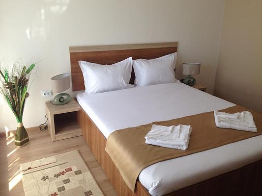 Grand Astoria Hotel