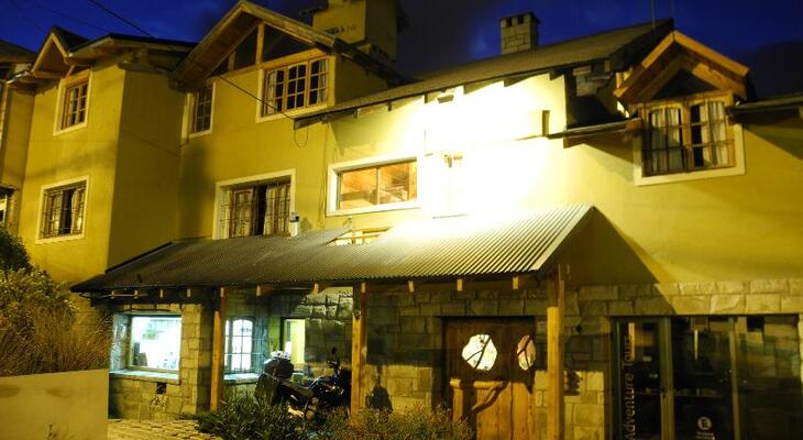 Periko's Youth Hostel
