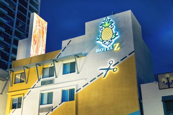 Staypineapple, Hotel Z, Gaslamp