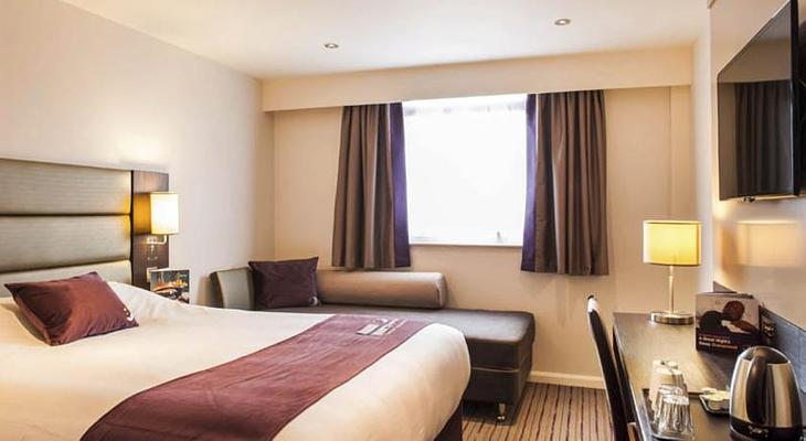 Premier Inn Manchester City Centre (Portland Street) Hotel