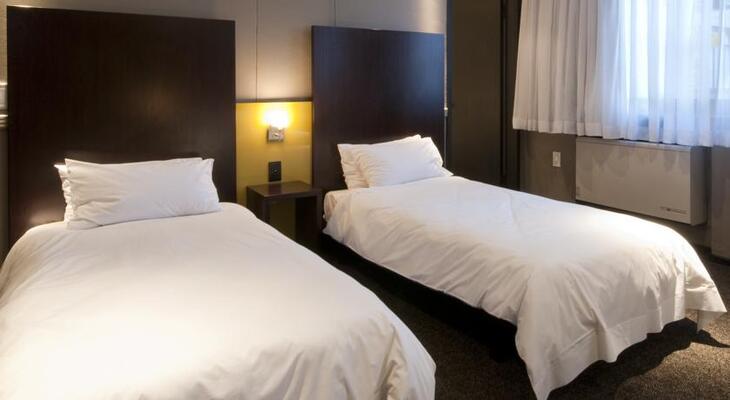 Manhattan Hotel