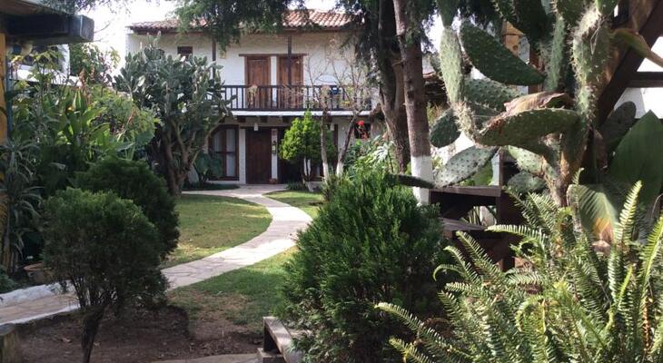 Rossco Backpackers Hostel