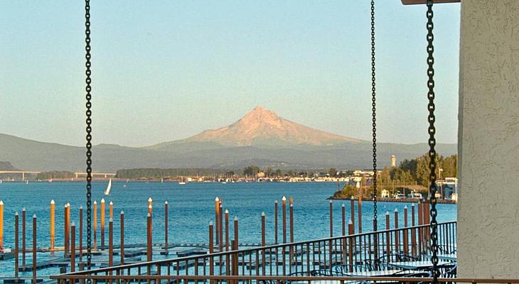 Holiday Inn Portland - Columbia Riverfront, an IHG hotel