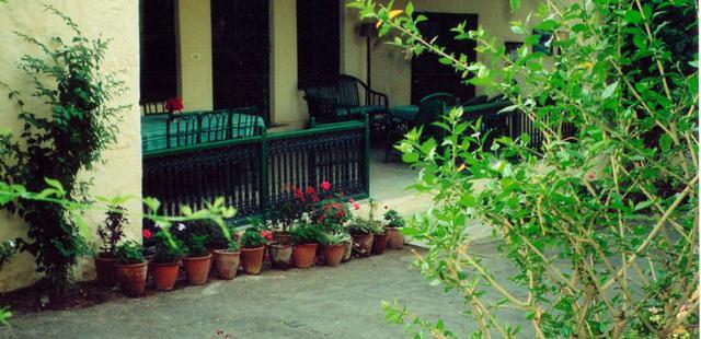 WelcomHeritage Connaught House Mount Abu