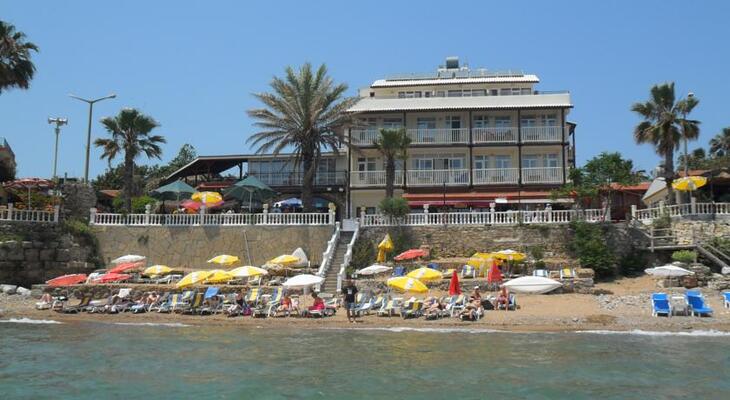 Beach House Hotel