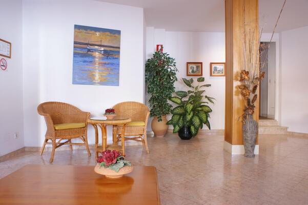 Geminis Hotel