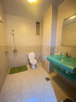 HBT Russel Hotel
