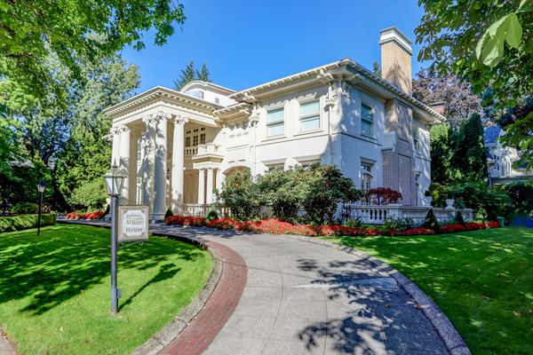 Portland's White House - Bed & Breakfast