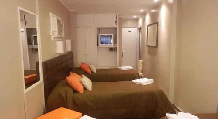 Petit Hotel