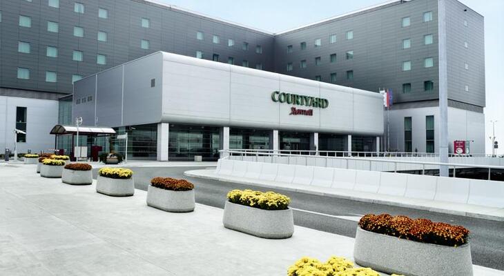 Courtyard Warsaw Airport