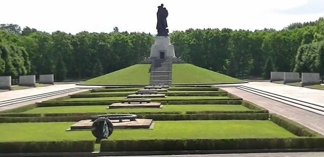 Treptower Park
