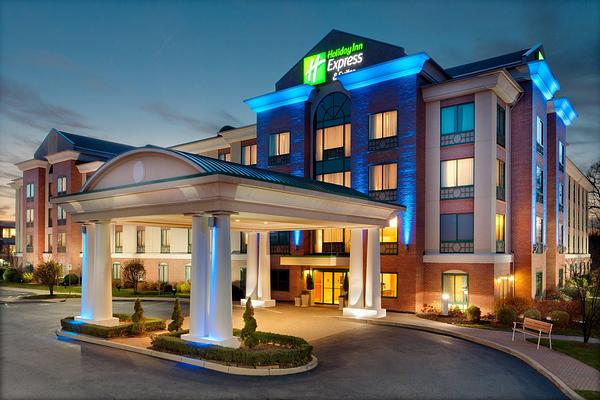 Holiday Inn Express & Suites Warwick-Providence (Airport), an IHG Hotel