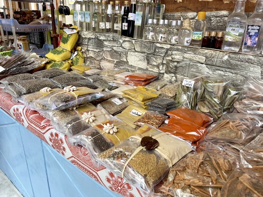 Sir Selwyn Selwin  Clarke Market