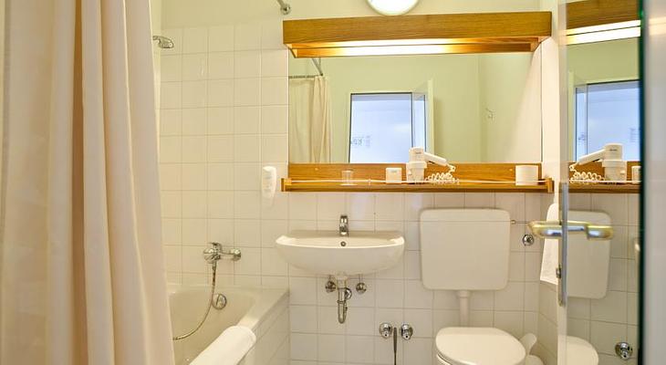 Konventa Seta Hotel