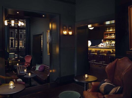 Pulitzer's Bar