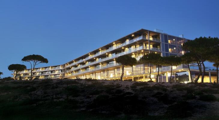 The Oitavos