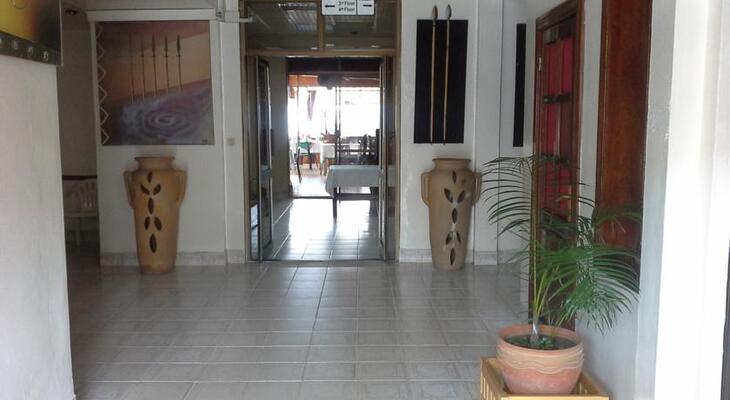 Hotel Okapi